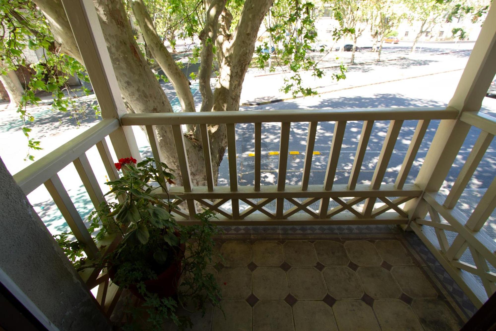 Yh Hostel Montevideo Ngoại thất bức ảnh